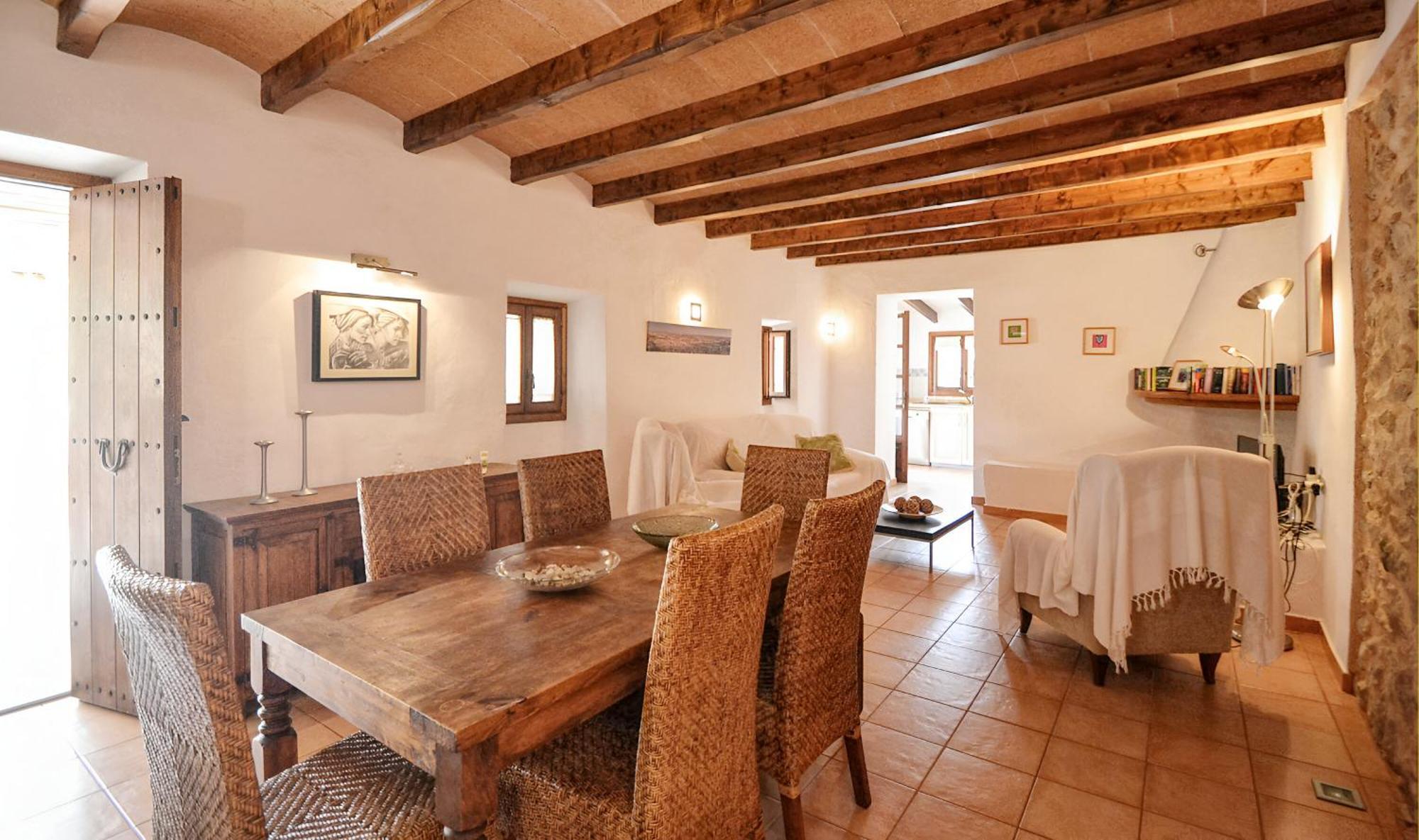 Cadernera Villa
