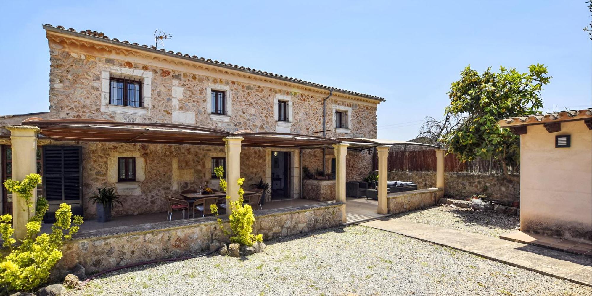 Cadernera Villa