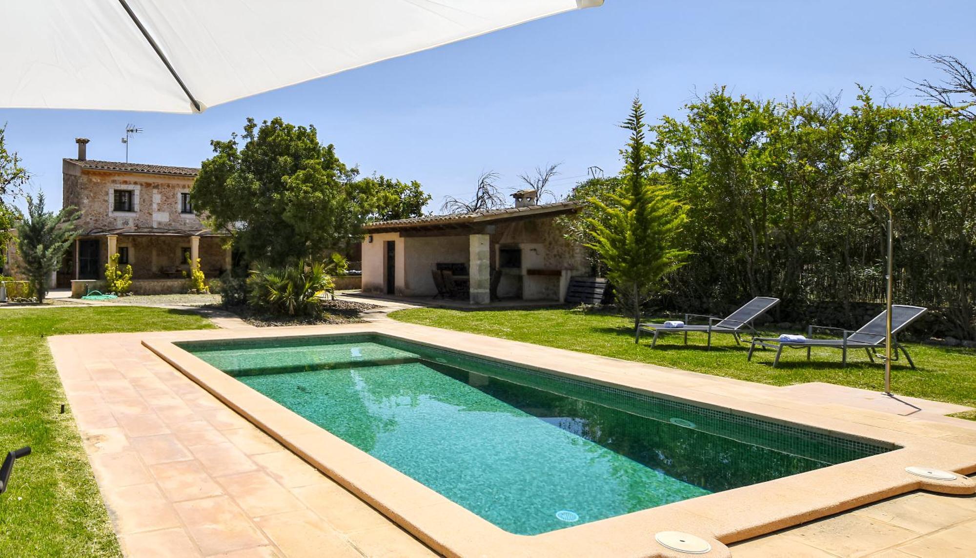 Cadernera Villa Búger